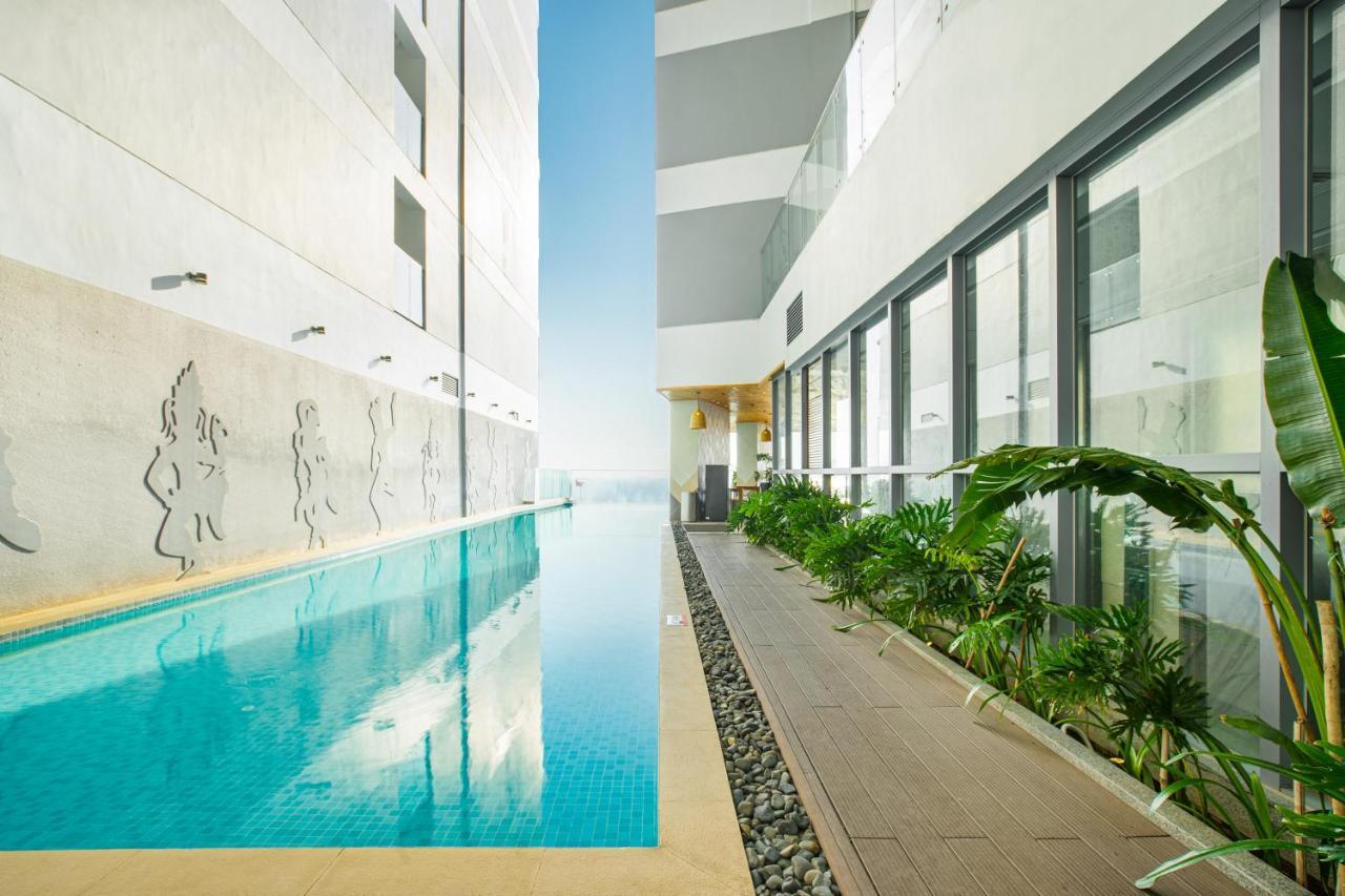 Capital Beachfront Nha Trang Exterior photo